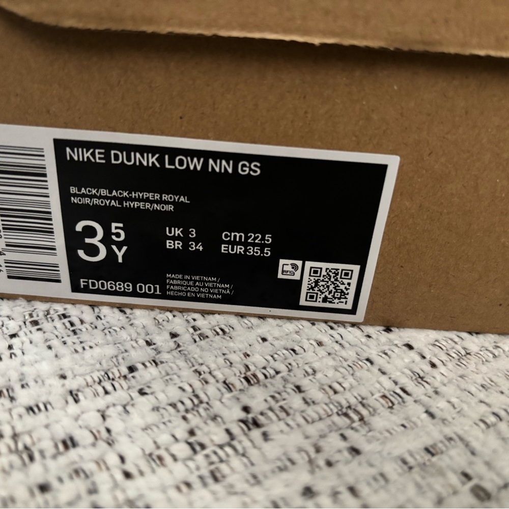 Nike Dunk Low NN GS - Black / Hyper Royal Box Label